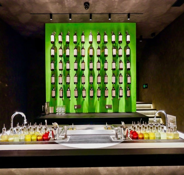 Shanghai’s New Cocktail Trend: Bars Blending Science, Art, and Flavor