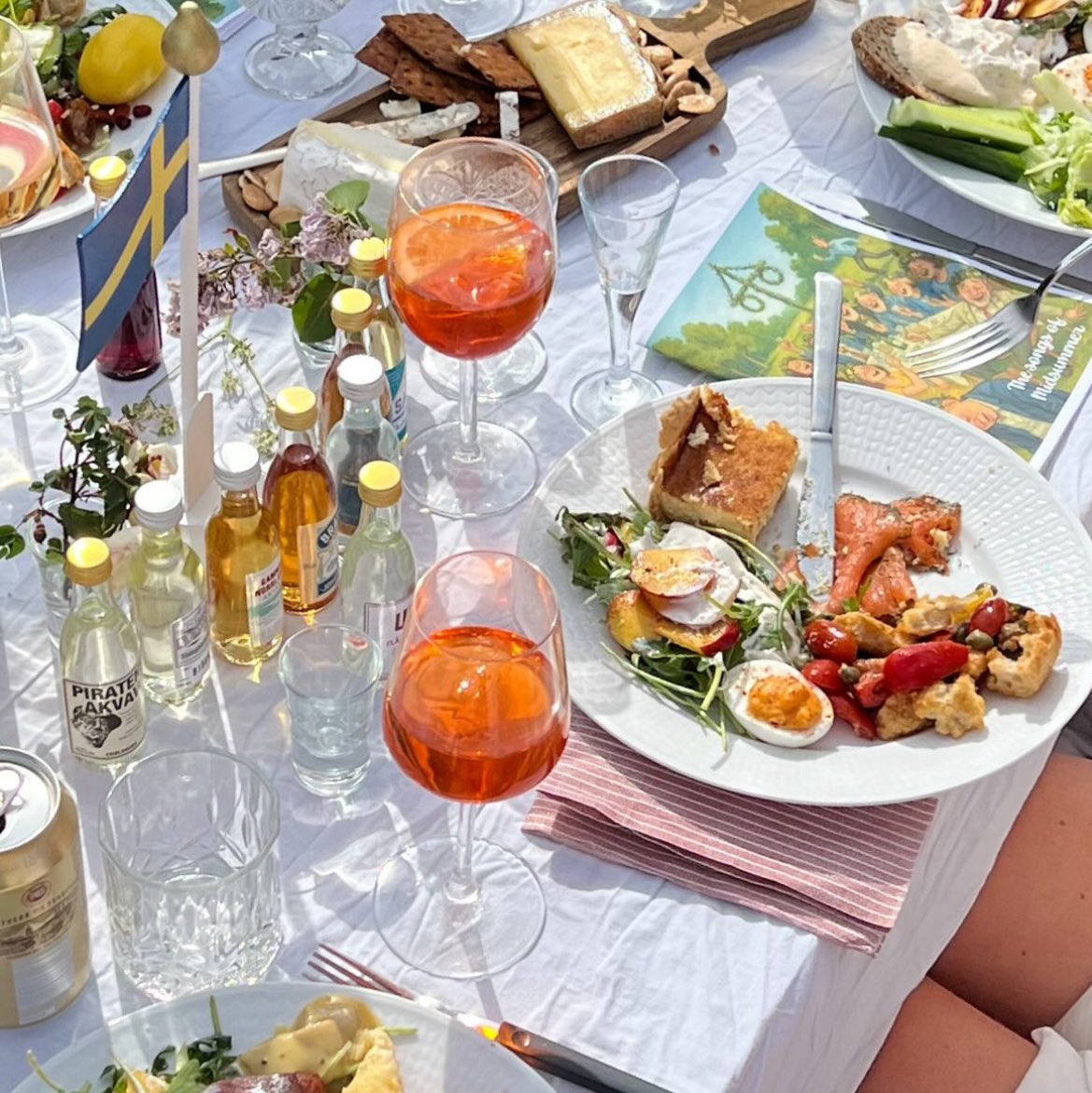 The Midsummer Schnapps – A Toast to Tradition, Flavour, and Swedish Summer
