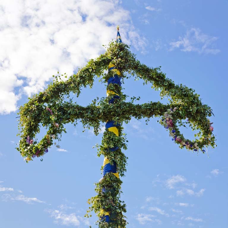 How To Create an Authentic Swedish Midsummer Pole.