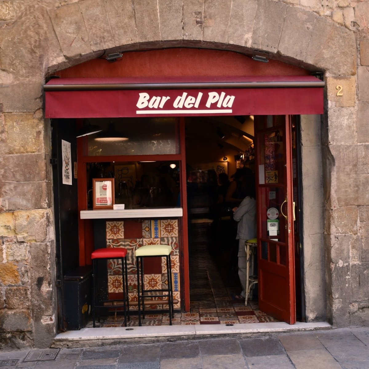 The Number One Ranked Tapas Bar In Barcelona! - Corkframes.com