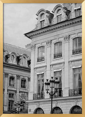 Parisbuilding7bw Ratioiso Poster