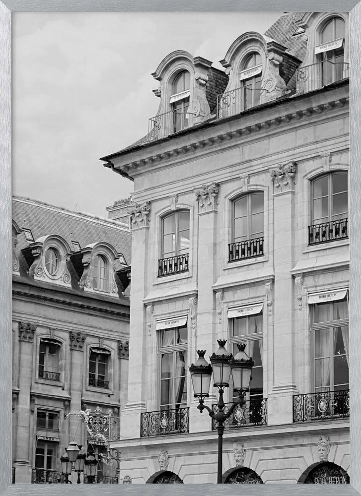 Parisbuilding7bw Ratio2x3 Poster